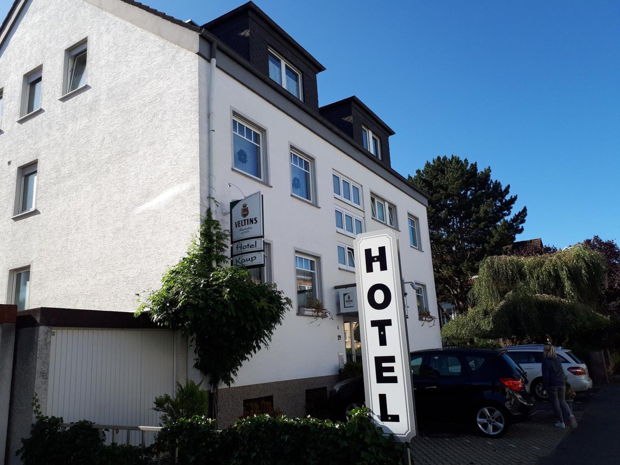 Hotel Kaup パーダーボルン エクステリア 写真